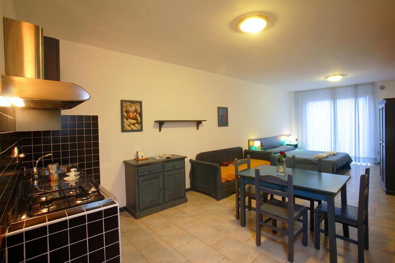 Residence Borgo San Sebastiano Bergeggi Δωμάτιο φωτογραφία