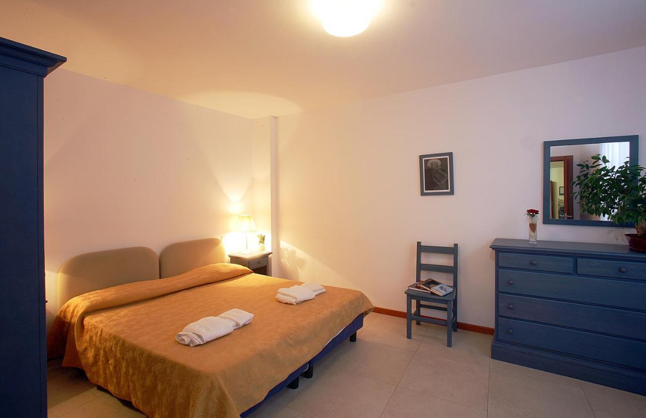 Residence Borgo San Sebastiano Bergeggi Δωμάτιο φωτογραφία